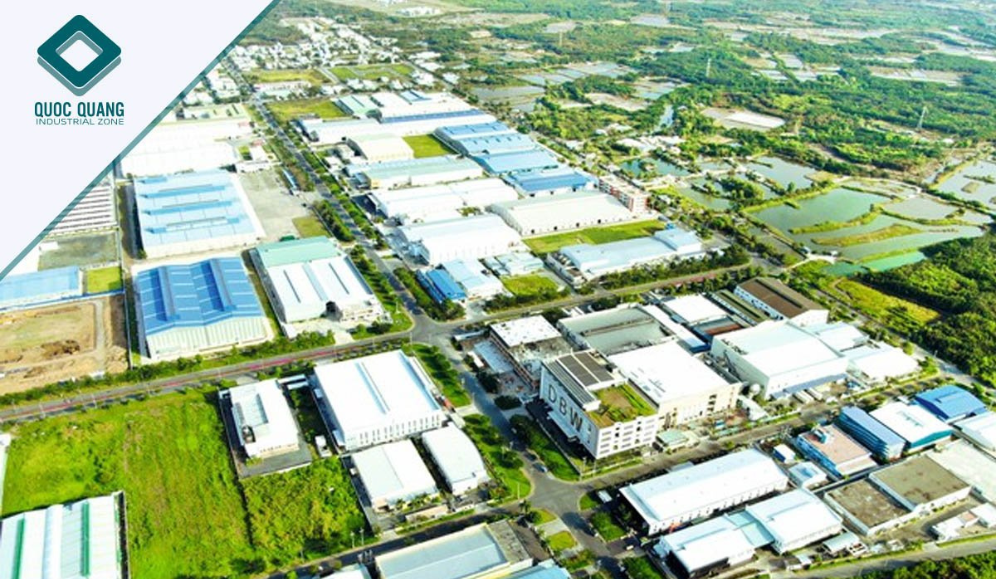 Mạng lưới giao thông thông suốt giúp hàng hóa từ KCN Quốc Quang lưu thông nhanh chóng