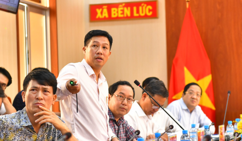 Phó Bí thư Tỉnh ủy, Chủ tịch UBND tỉnh Nguyễn Văn Út phát biểu tại buổi làm việc