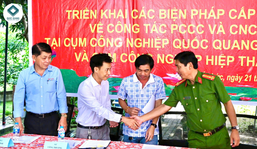 Các doanh nghiệp tổ chức ký cam kết thể hiện rõ sự đồng thuận và quyết tâm thực hiện nghiêm túc các quy định về PCCC