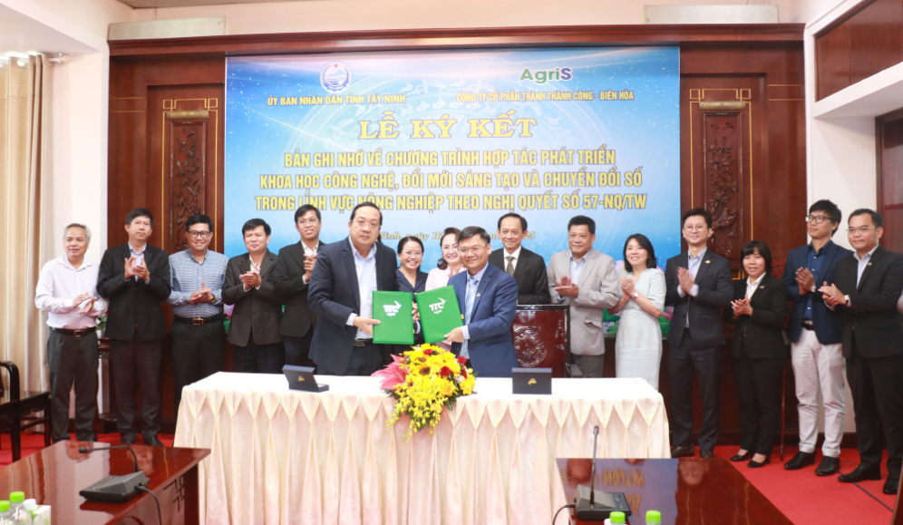 Tây Ninh ký kết hợp tác với AgriS thúc đẩy nông nghiệp công nghệ cao