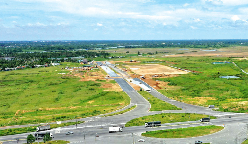 Dự án 830E - tuyến đường trọng điểm nhưng triển khai chưa đồng bộ